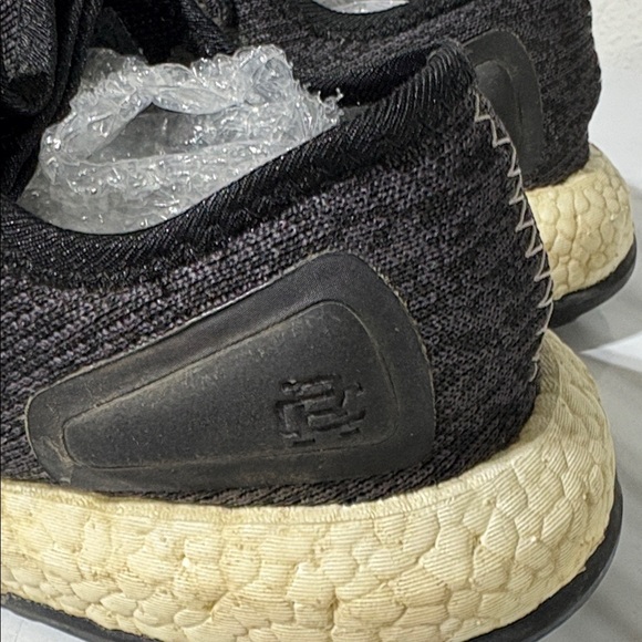 Adidas Pureboost Reigning Champ Size 11 - Picture 2 of 7